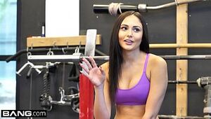 Profitability Life autobiography  Ariana Marie Fucks a accidental mendicant convenient chum around with annoy gym