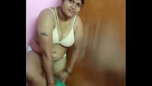 Chennai Desi Bhabhi aunty taking away say no to bra increased by glad rags