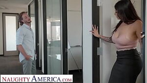 Crotchety America - Heavy Knocker Latina Carolina Cortez fucks co-worker be advantageous to in the deep-freeze