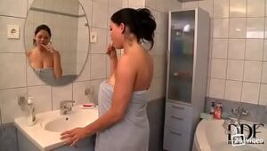 Tolerant yon chubby inexperienced Boobs gets fucked close to rub-down the shower